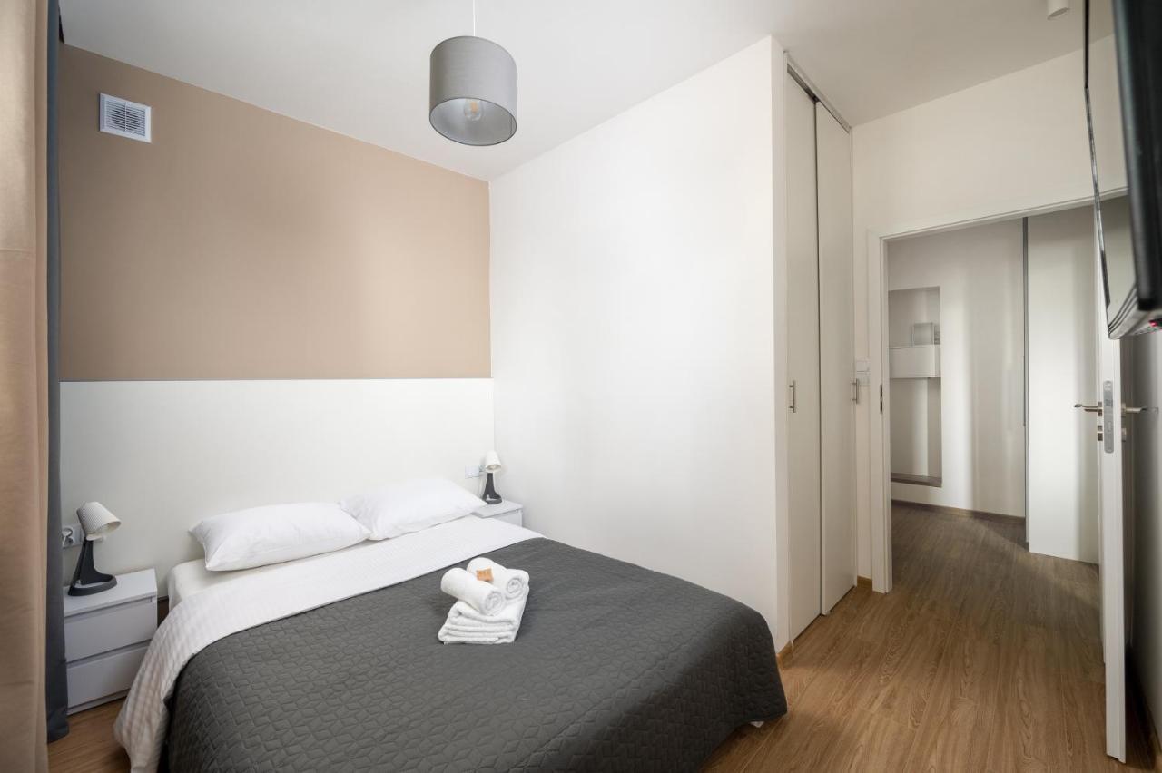 Oczapowskiego 2 Standard Apartment Warsaw